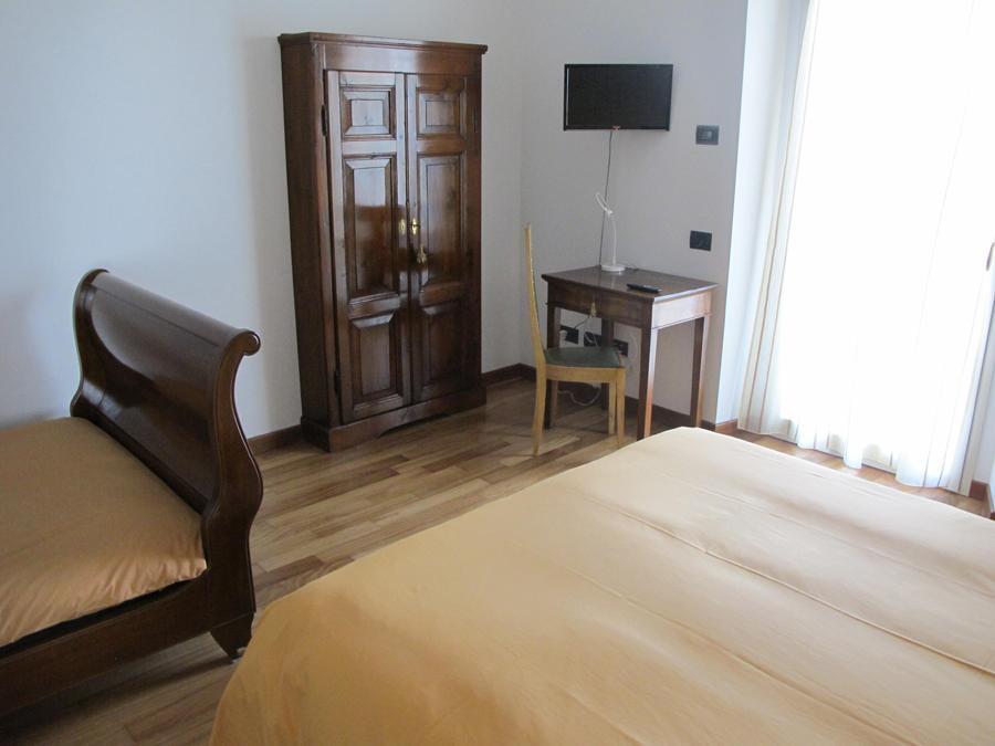 Villa Emilia Castronno Quarto foto