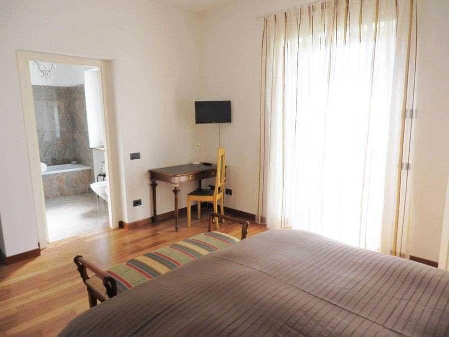 Villa Emilia Castronno Quarto foto